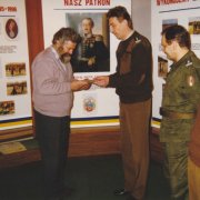 spotkanie w sali tradycji z prawnukiem generala szembeka 1997 r